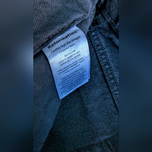 REFORMATION Cynthia High Rise Straight Cropped Jeans In Black Vana Size 28 - Picture 13 of 14